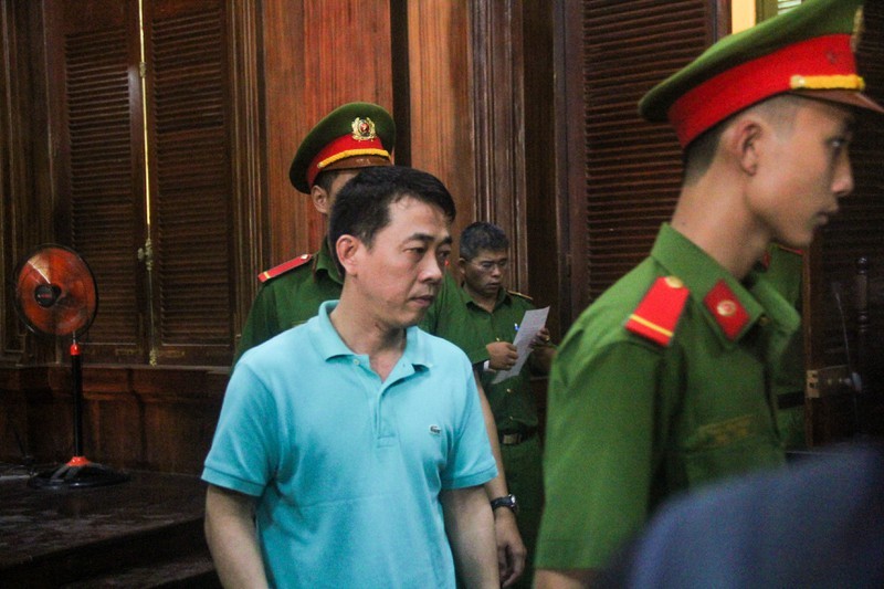 Vu VN Pharma: Nguyen Minh Hung chi dao dan em buon thuoc ung thu gia the nao?