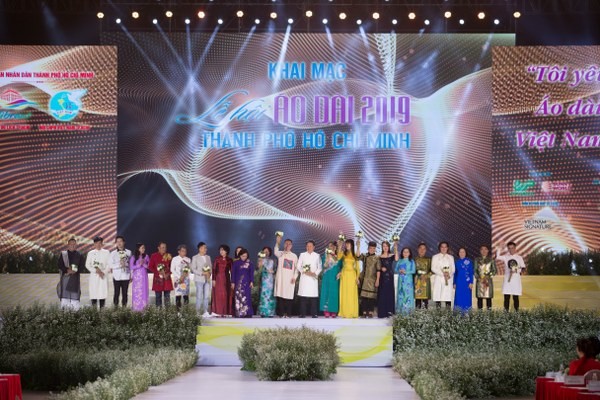 Festival Ao dai 2019: Quy tu hang tram hoa hau, nguoi mau, dien vien noi tieng-Hinh-17