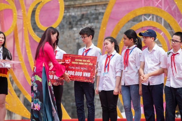 Be mac Festival Van hoa truyen thong Viet lan thu nhat 2019-Hinh-16