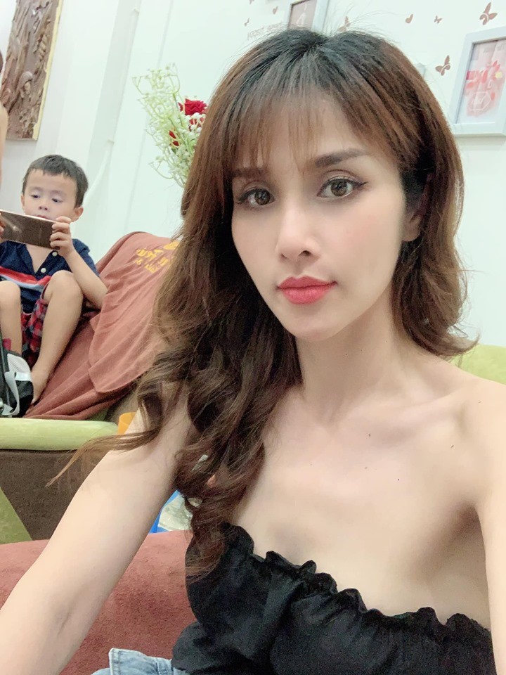 Hotgirl Thao Trang 'vung trom voi con chong' an mac cuc nong bong, goi cam-Hinh-6