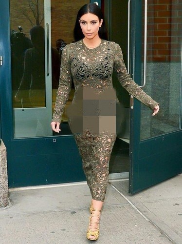 Kim Kardashian voi nhung trang phuc ho henh phan cam-Hinh-7