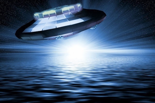 Lau Nam Goc tung chi 22 trieu USD bi mat dieu tra ve UFO-Hinh-10