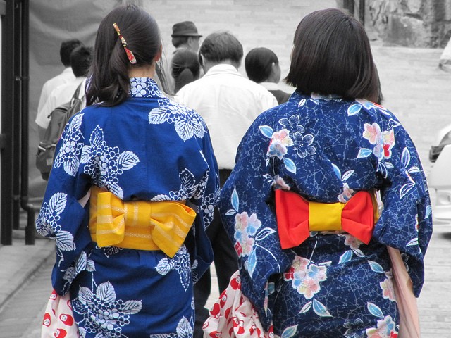 Vi sao phu nu Nhat Ban that chiec “goi” sau lung khi mac kimono?-Hinh-10