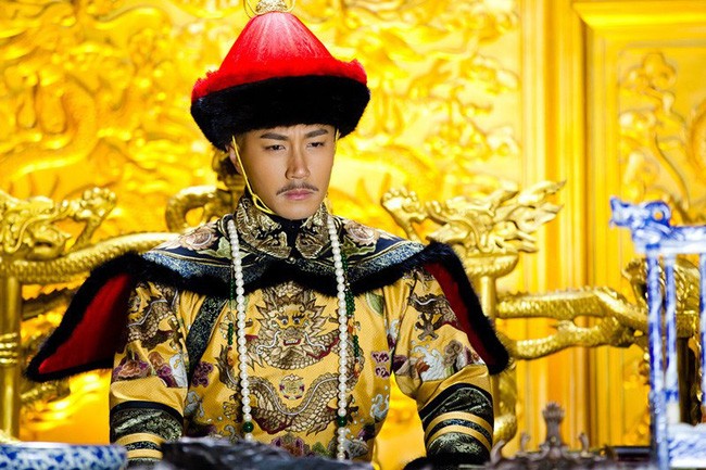 Vua Khang Hy doi lam chuyen dong troi gi truoc khi mat?