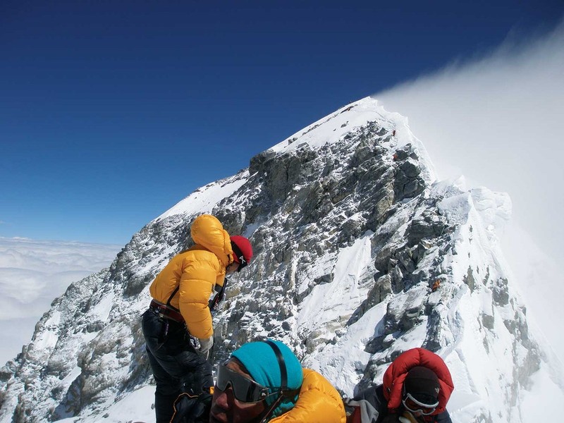 He lo bi kich “nguoi dep ngu” suot 9 nam tren dinh Everest-Hinh-7