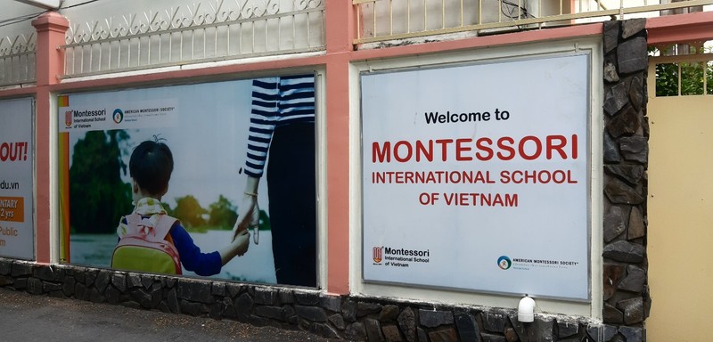 TPHCM: Phu huynh to truong Quoc te Montessori 