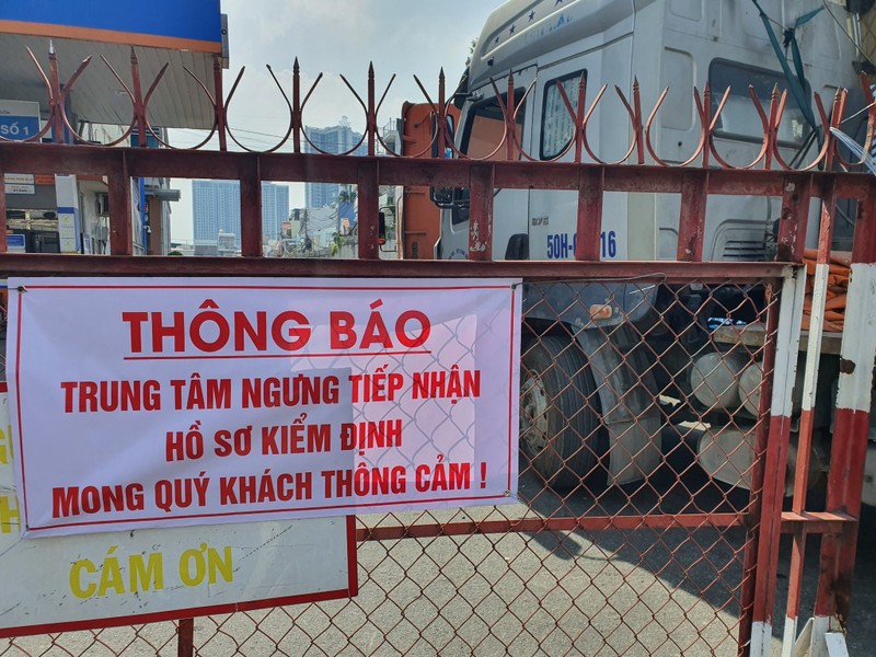 TP HCM: Thong tin ve tinh hinh qua tai o cac Trung tam dang kiem-Hinh-3
