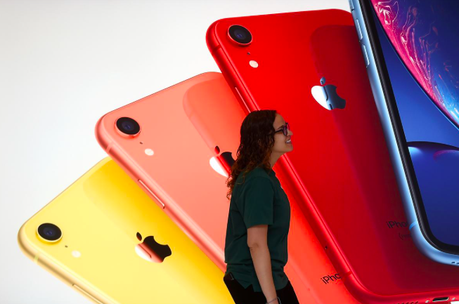 Apple boi thuong 500 trieu USD vi lam giam hieu nang iPhone doi cu de ban may moi