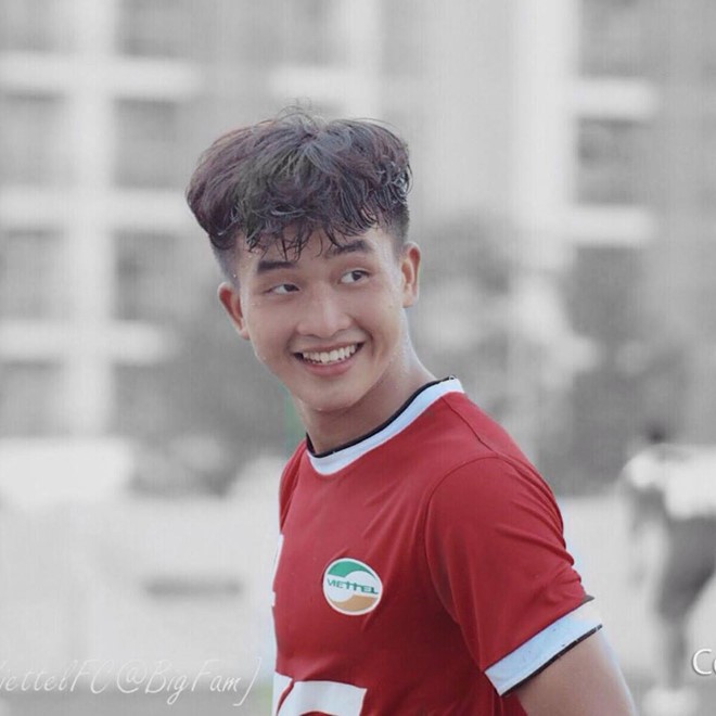 Doi hinh U23 Viet Nam dien trai don tim fan nu-Hinh-5