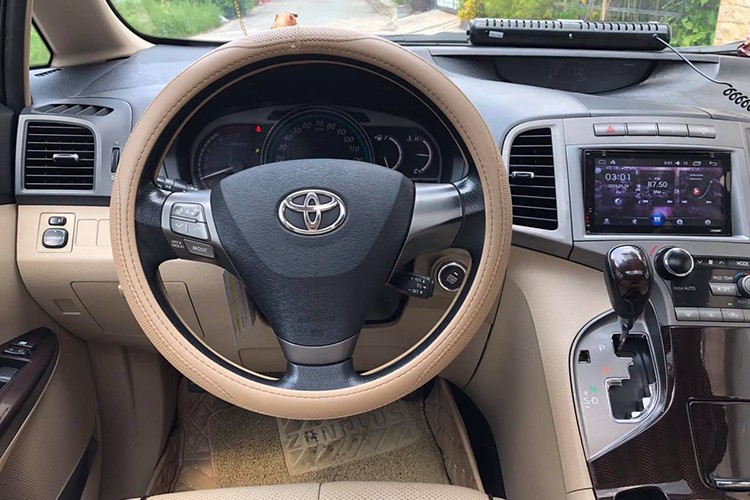 Xe sang Toyota Venza chi hon 600 trieu dongi tai Binh Duong-Hinh-6