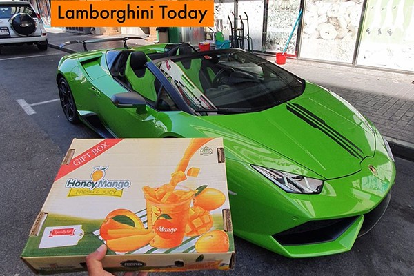 Thu vi nhu o Dubai, lai sieu xe Lamborghini Huracan mui tran di ship xoai-Hinh-4