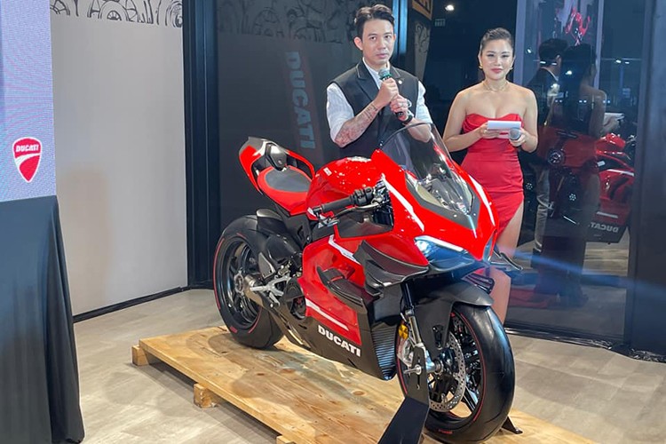 Dai gia Minh Nhua chi 6 ty de mua Ducati Superleggera V4