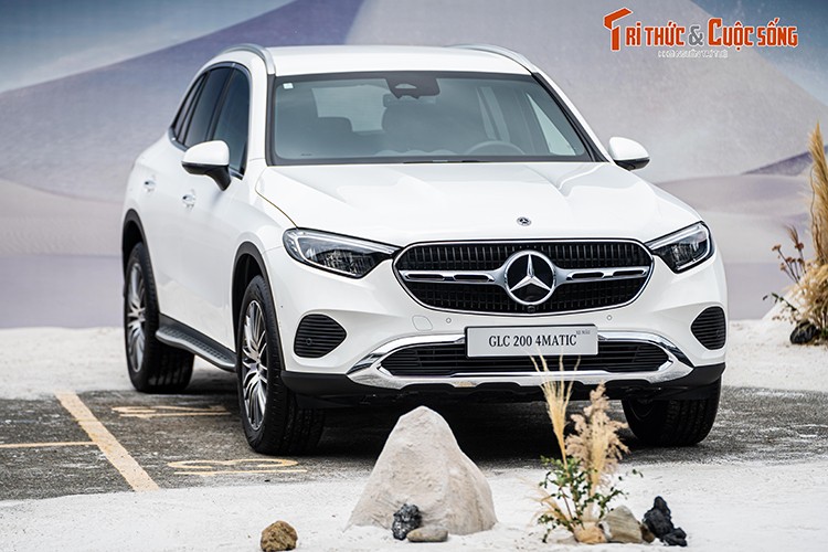 Can canh Mercedes-Benz GLC 2023 tu 2,29 ty dong-Hinh-13