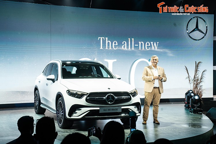 Can canh Mercedes-Benz GLC 2023 tu 2,29 ty dong