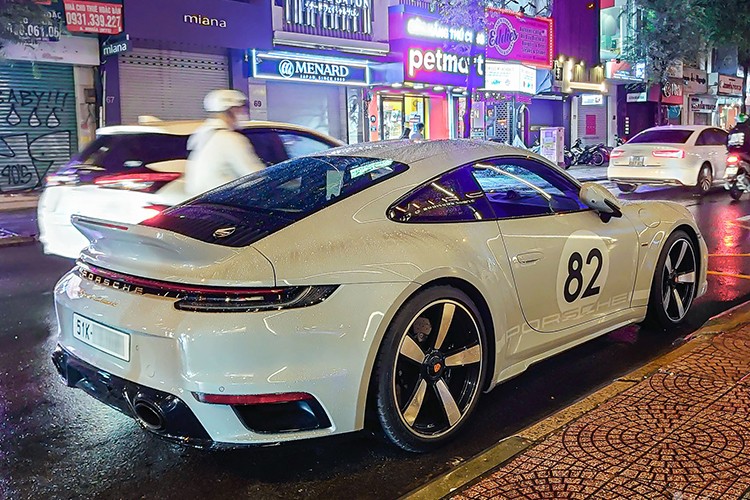 Vo chong Cuong Do la khoe dang ben Porsche 911 Sport Classic gan 20 ty-Hinh-10