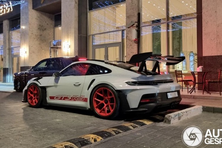 Chiec Porsche 911 GT3 RS mang bien so X1 co gia khung-Hinh-3
