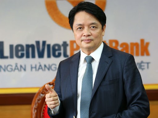 Nguyen Chu tich LienVietPostBank muon nam gan 25% von CMS