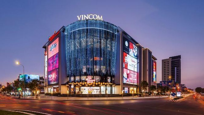 Moi tuan mot doanh nghiep: Vincom Retail tang toc tro lai nam 2023 do loi nhuan da cham day