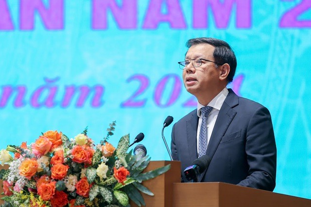 CEO Vingroup chia se ke hoach huy dong von cua Tap doan