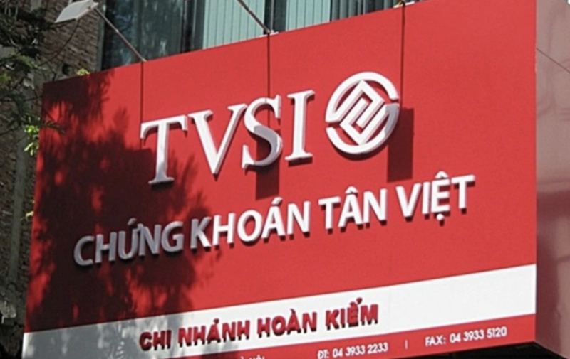TVSI cung luc mien nhiem Tong Giam doc va Pho Tong Giam doc