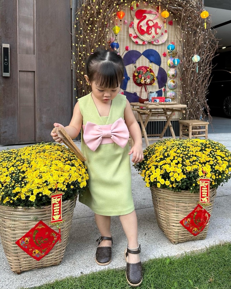 Di tham biet thu nhu cho hoa xuan cua vo chong Cuong Do La - Dam Thu Trang-Hinh-3