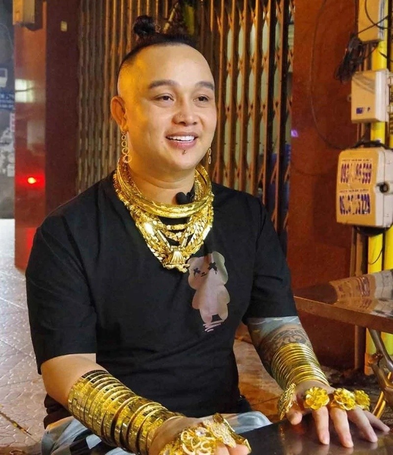 Dai gia Viet phu vang kin nguoi gay sot-Hinh-2