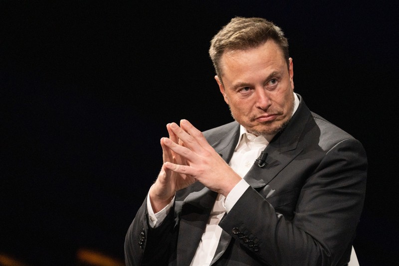 Elon Musk kiem tien sieu nhanh: Lam ra hon 800 trieu dong moi phut