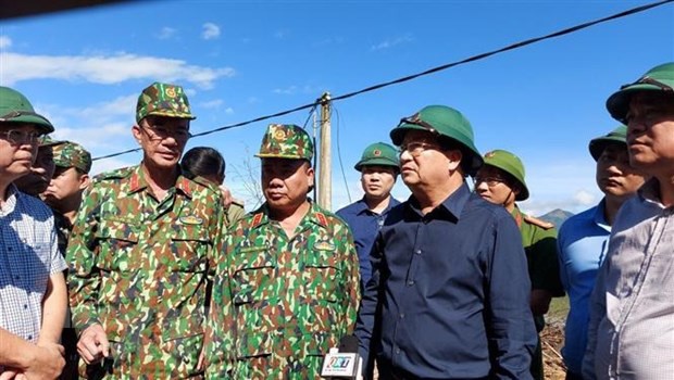 Vu sat lo kinh hoang o Quang Nam: Da tim thay 16 thi the-Hinh-6