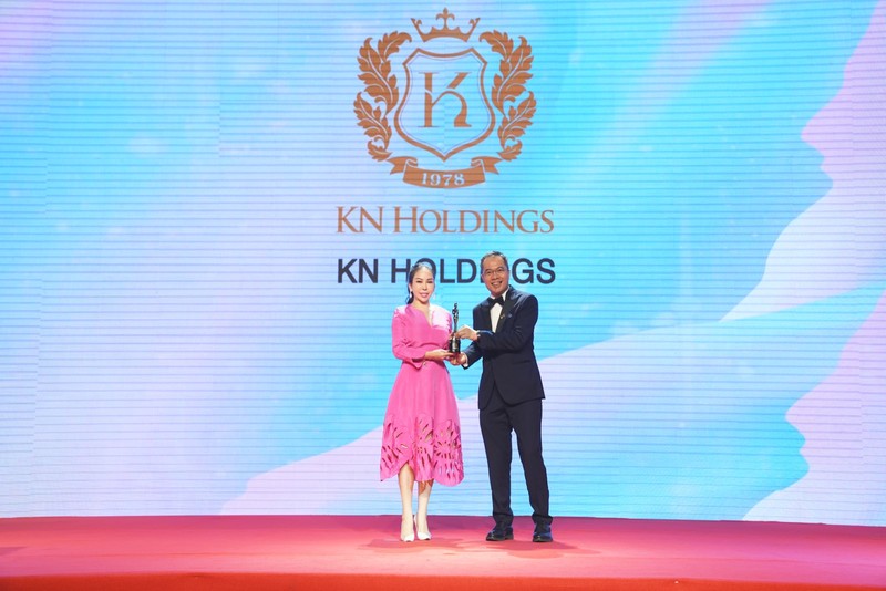 KN Holdings duoc vinh danh 'Noi lam viec tot nhat chau A' 2022-Hinh-2