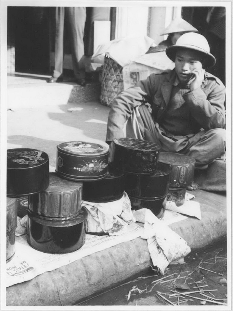 Bo anh quy hiem ve cho Tet Nguyen Dan At Mui 1955-Hinh-10
