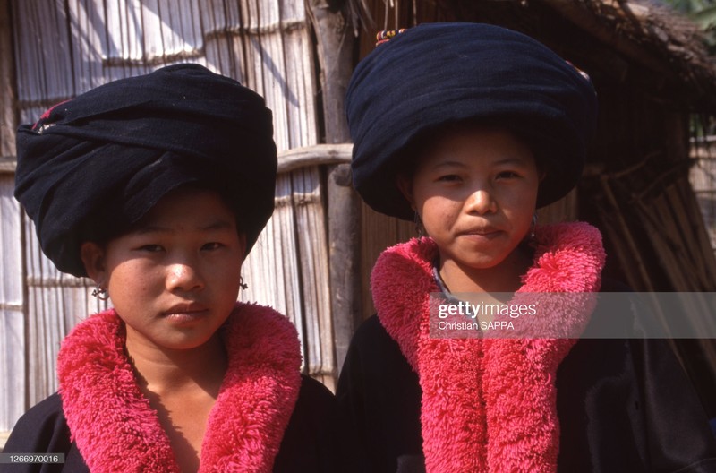 Cuoc song binh di day loi cuon o Lao nam 1990-Hinh-4