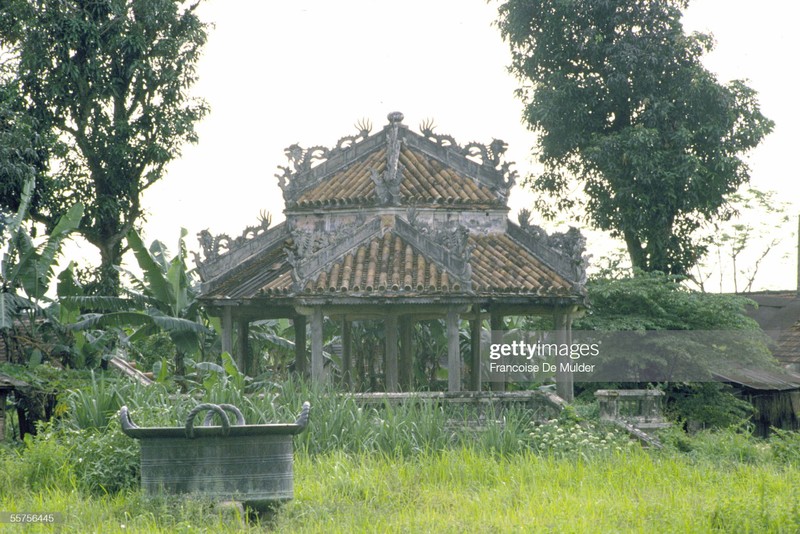Khung canh binh di o Hoang thanh Hue nam 1989-Hinh-8