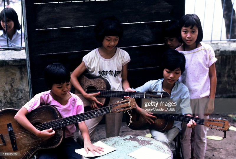 Anh cuoc song doi thuong Ha Noi nam 1994 qua ong kinh nguoi Phap-Hinh-7