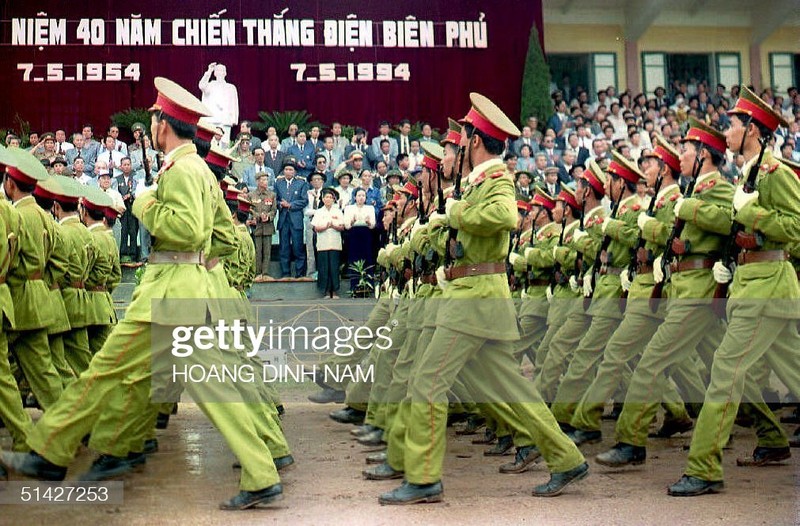 Viet Nam nam 1994 cuc bat ngo qua loat anh hiem-Hinh-6