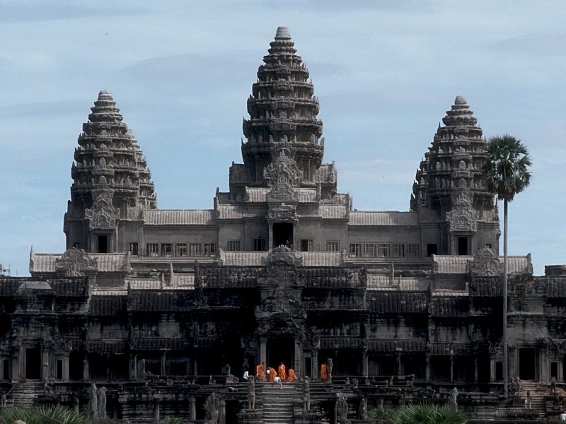 Đâu là công trình kiến trúc nổi tiếng (tiêu biểu) của Campuchia? | Trần Anh  Group