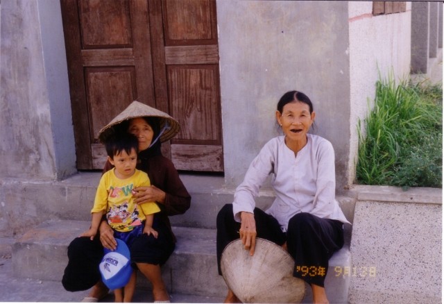 Cuoc song o nong thon Viet Nam nam 1993 cuc moc mac-Hinh-4