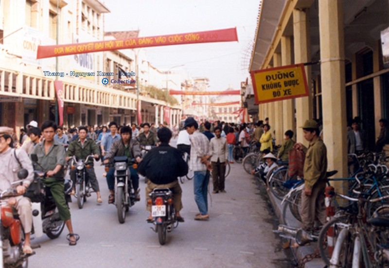 Hoai niem thu do Ha Noi nam 1991 qua ong kinh khach Tay-Hinh-8