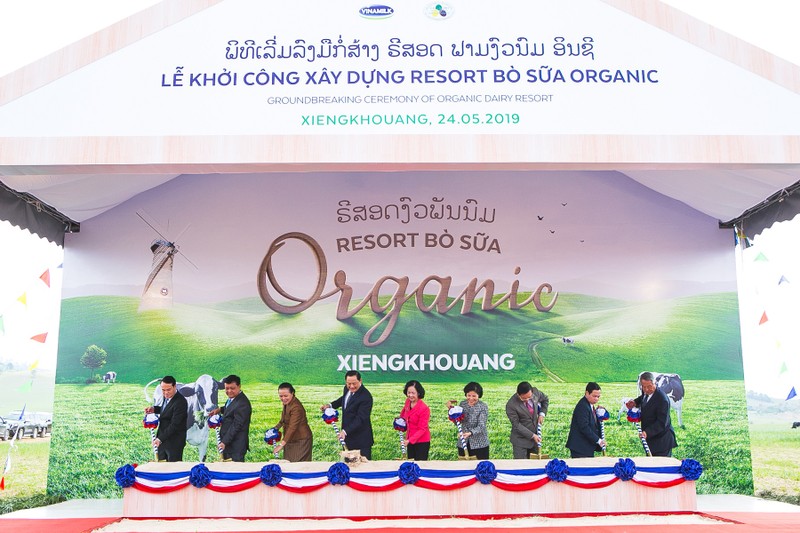 Vinamillk cung Lao va Nhat xay dung “Resort” bo sua Organic-Hinh-2