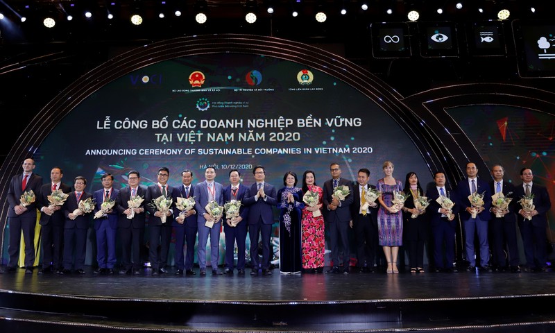 Vinamilk dan dau Top 100 doanh nghiep ben vung Viet Nam nam 2020