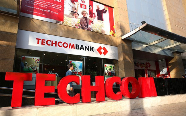 Techcombank len ke hoach lai chi nhich 1%, giam phu thuoc vao nha o