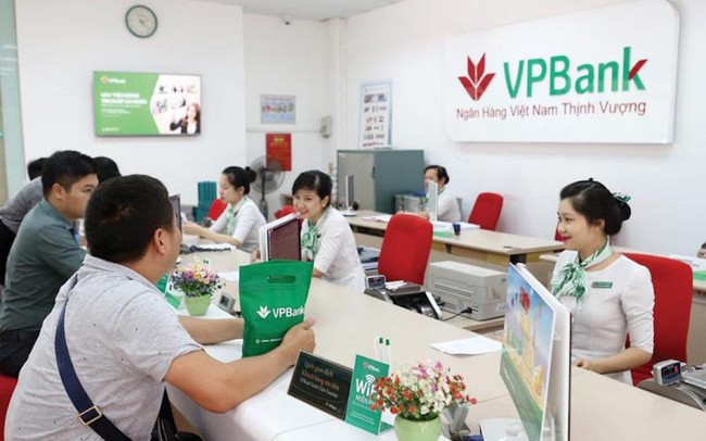 VPBank hoan tat ban 49% von FE Credit, vay hop von nuoc ngoai 300 trieu USD