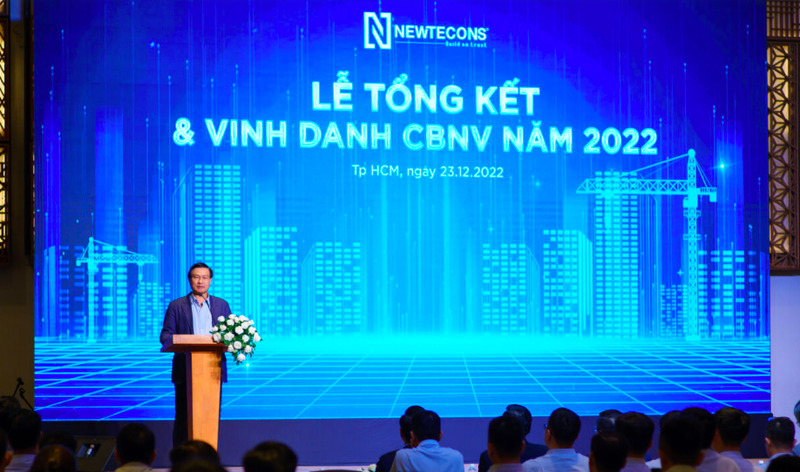 Newtecons doanh thu vuot 10.000 ty, Coteccons duoc du bao lo con Hoa Binh loi nhuan giam