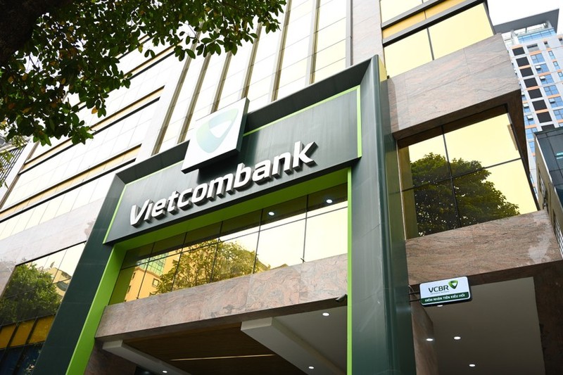 Vietcombank: Lai truoc thue tang 39%, nam 2023 nhan chuyen giao bat buoc mot TCTD yeu kem