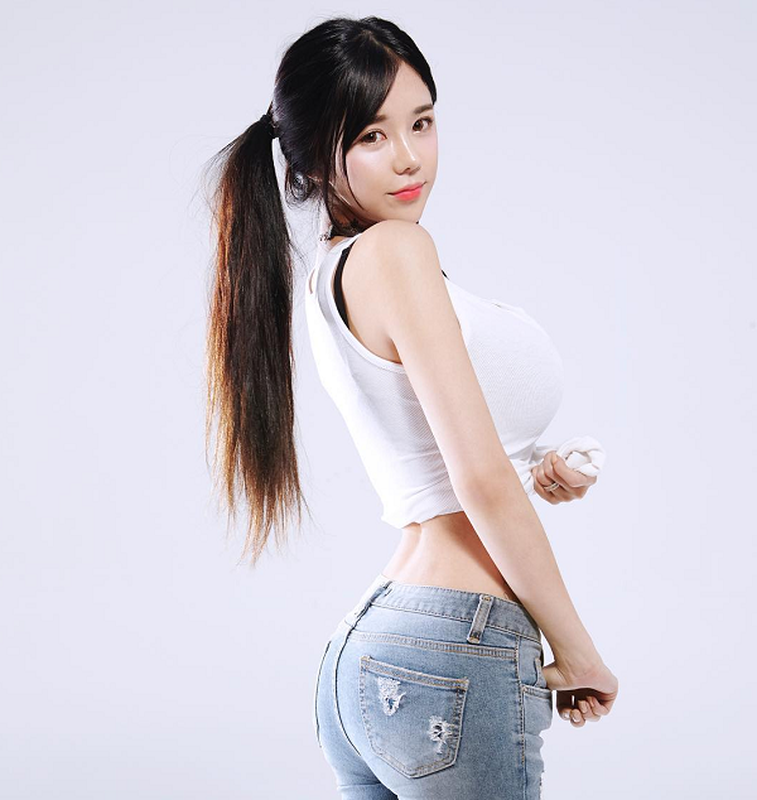 Vong 1 cang tran day suc song cua hotgirl Han Quoc