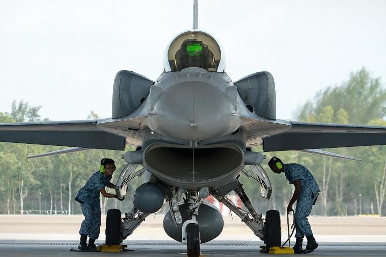 Sau Dai Loan, toi luot Singapore nang cap dan tiem kich F-16 cua minh-Hinh-9