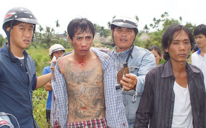 'Hiep si' Nguyen Thanh Hai: Bi phe binh vi san bat toi pham sai dia ban-Hinh-2