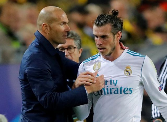 HLV Zidane ra don trung phat nang chua tung co doi voi Gareth Bale-Hinh-6