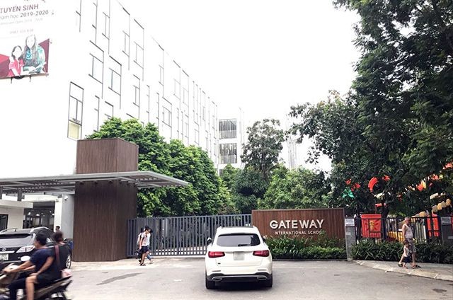Pho Giam doc Cong an TP Ha Noi: Chau be truong Gateway chet ngat trong o to
