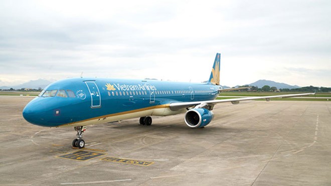 Hang loat may bay Vietnam Airlines can dinh rach lop
