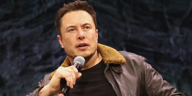 'Ty phu khong tien mat' Elon Musk rao ban 5 can nha gia 100 trieu USD
